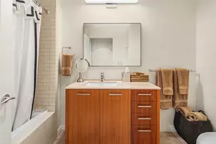 10700 NE 4th St, Bellevue, WA 98004 - Photo 28