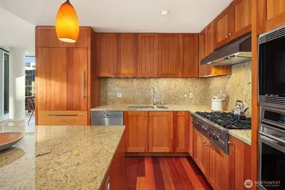 10700 NE 4th Street #2412, Bellevue, WA 98004 - Photo 16