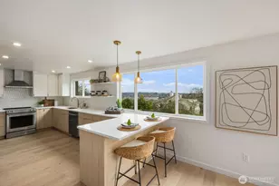 3232 26th Ave W, Seattle, WA 98199 - Photo 6