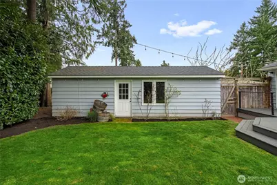 2527 72nd Avenue SE, Mercer Island, WA 98040 - Photo 26