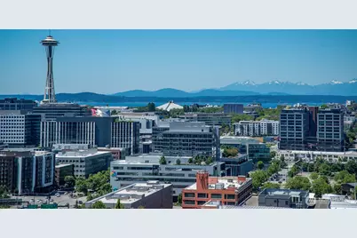 745 Bellevue Avenue E #402, Seattle, WA 98102 - Photo 20