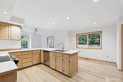 9227 232nd Street SW, Edmonds, WA 98020 - Photo 8