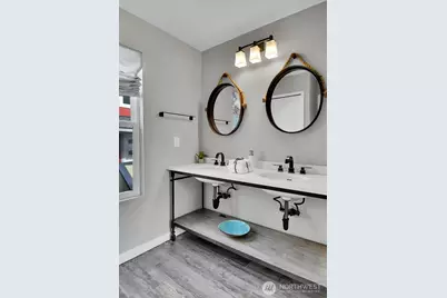 2001 E Yesler Way #24, Seattle, WA 98122 - Photo 14