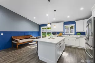 37110 Bay St, Hansville, WA 98340 - Photo 10