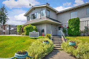 37110 Bay St, Hansville, WA 98340 - Photo 32