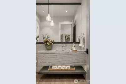 1918 94th Avenue NE, Clyde Hill, WA 98004 - Photo 26