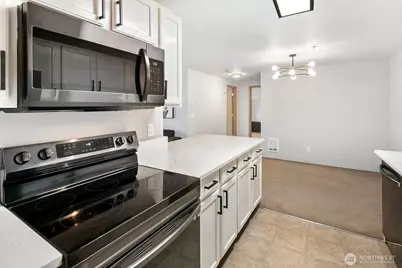 11915 Roseberg Avenue S #309, Seattle, WA 98168 - Photo 10