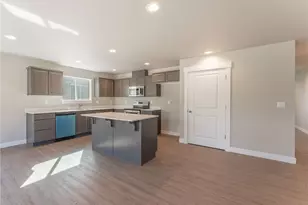 92 Salmon Dr, Wenatchee, WA 98801 - Photo 8