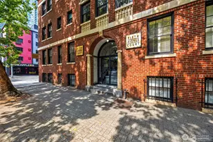 2132 5th Ave, Seattle, WA 98121 - Photo 2