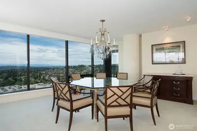 650 Bellevue Way NE #2404, Bellevue, WA 98004 - Photo 14