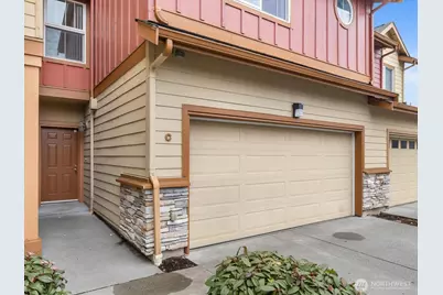 18410 36th Avenue W #C, Lynnwood, WA 98037 - Photo 2