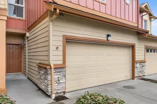 18410 36th Ave W, Lynnwood, WA 98037 - Photo 2