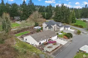 1010 Lightning Way, Camano Island, WA 98282 - Photo 2