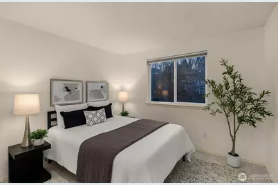 12150 SE 76th Place, Newcastle, WA 98056 - Photo 14