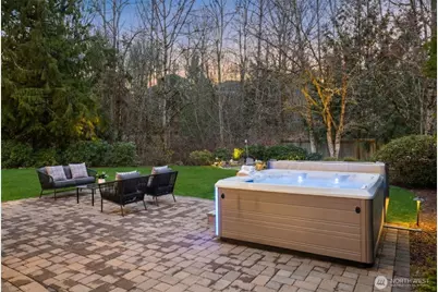 12150 SE 76th Place, Newcastle, WA 98056 - Photo 8