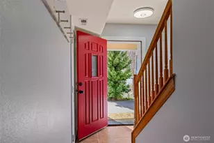 4525 5th Dr SE, Everett, WA 98203 - Photo 4