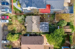 10330 Midvale Ave N, Seattle, WA 98133 - Photo 2