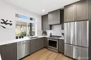 313 17th Ave E, Seattle, WA 98112 - Photo 10