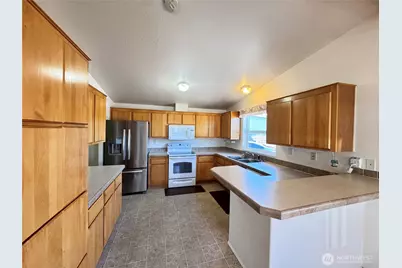 528 N 7th Avenue, Sequim, WA 98382 - Photo 10
