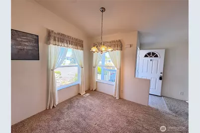 528 N 7th Avenue, Sequim, WA 98382 - Photo 4