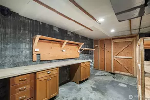 8254 Interlake Ave N, Seattle, WA 98103 - Photo 30