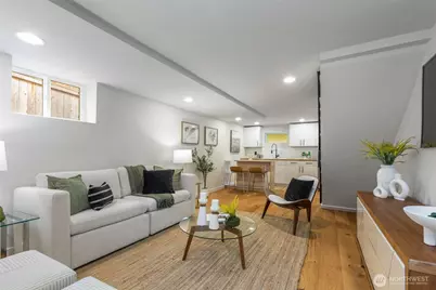 8254 Interlake Avenue N, Seattle, WA 98103 - Photo 12