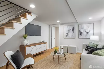 8254 Interlake Avenue N, Seattle, WA 98103 - Photo 10