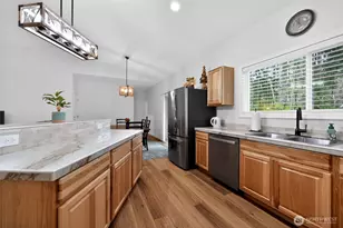 148 E Fox Run Ln, Grapeview, WA 98546 - Photo 8