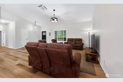 148 E Fox Run Lane, Grapeview, WA 98546 - Photo 6