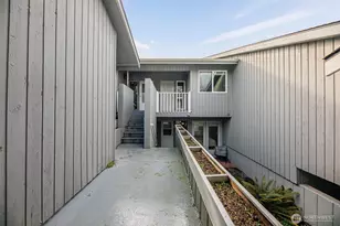 6910 Woodlands Way, Arlington, WA 98223 - Photo 4