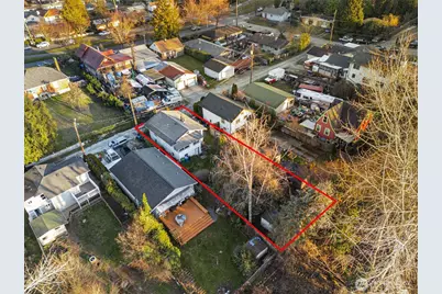 8434 34th Avenue S, Seattle, WA 98118 - Photo 1