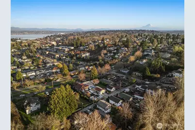 8434 34th Avenue S, Seattle, WA 98118 - Photo 24