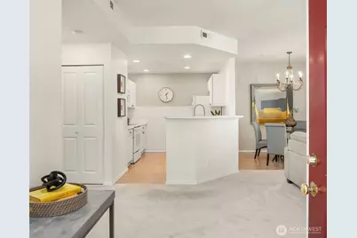 23757 SE 52nd Lane #13-1, Issaquah, WA 98029 - Photo 6