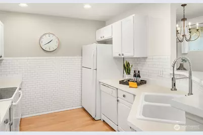 23757 SE 52nd Lane #13-1, Issaquah, WA 98029 - Photo 18