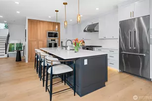 5242 NE 75th St, Seattle, WA 98115 - Photo 10