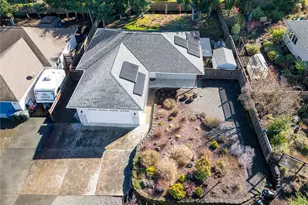 1111 Dunker Dr, Port Angeles, WA 98363 - Photo 2