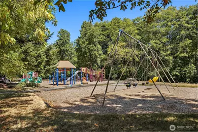 1402 N 95th Street, Seattle, WA 98013 - Photo 30