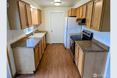 13105 49th Avenue NE, Marysville, WA 98271 - Photo 2