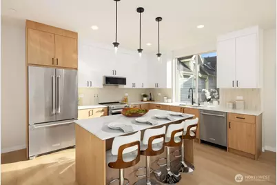 5822 Lowell Larimer Street #B, Everett, WA 98208 - Photo 4