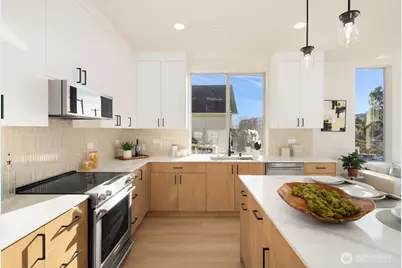 5822 Lowell Larimer Street #B, Everett, WA 98208 - Photo 1