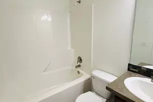 978 Edmonds Ave NE, Renton, WA 98056 - Photo 10