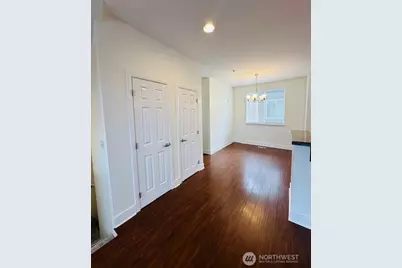 978 Edmonds Avenue NE #C, Renton, WA 98056 - Photo 24