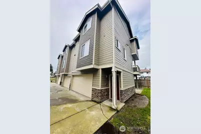 978 Edmonds Avenue NE #C, Renton, WA 98056 - Photo 32