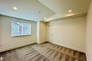 978 Edmonds Ave NE, Renton, WA 98056 - Photo 4