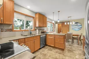 6904 NE 70th St, Vancouver, WA 98661 - Photo 8