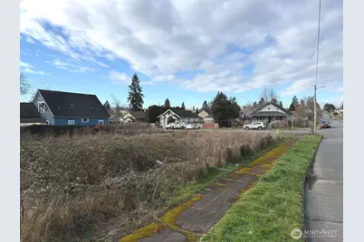 2501 Highland Avenue, Everett, WA 98201 - Photo 1