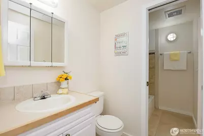 20032 66th Place W #B3, Lynnwood, WA 98036 - Photo 12