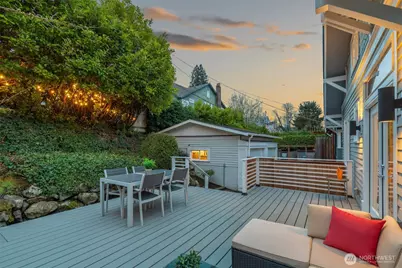 2629 Boyer Avenue E, Seattle, WA 98102 - Photo 4