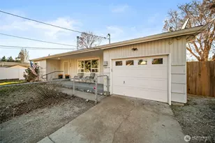 340 N Kentucky Ave, East Wenatchee, WA 98802 - Photo 4