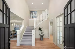 9843 NE 25th St, Bellevue, WA 98004 - Photo 2